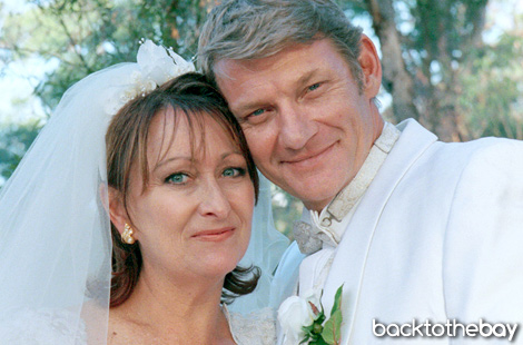 Episode 2877 - Episode 2877 - Irene dreams of her wedding day to Ken Smith, but tragedy is just around the corner...