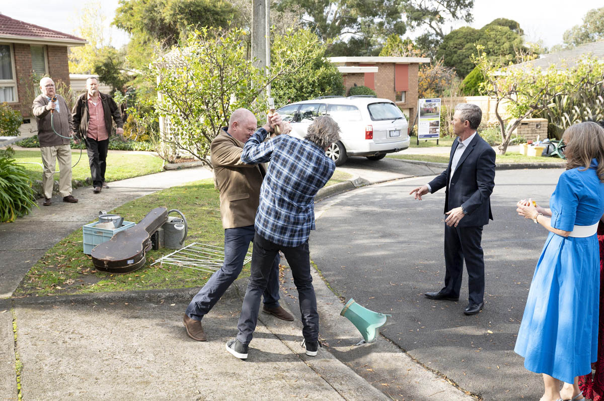 Neighbours on X: More #Neighbours cast than you can shake a stick at  #Neighbours30  / X