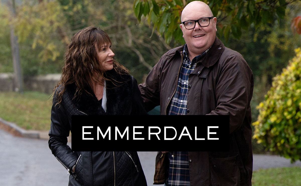 Emmerdale Spoilers – Belle and Moira discover Chas’s affair!