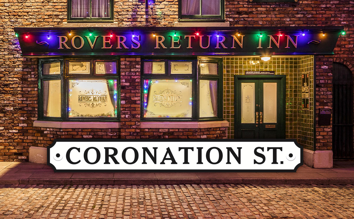 Coronation Street Spoilers – Jenny and Daisy plan a Rovers Return reopening